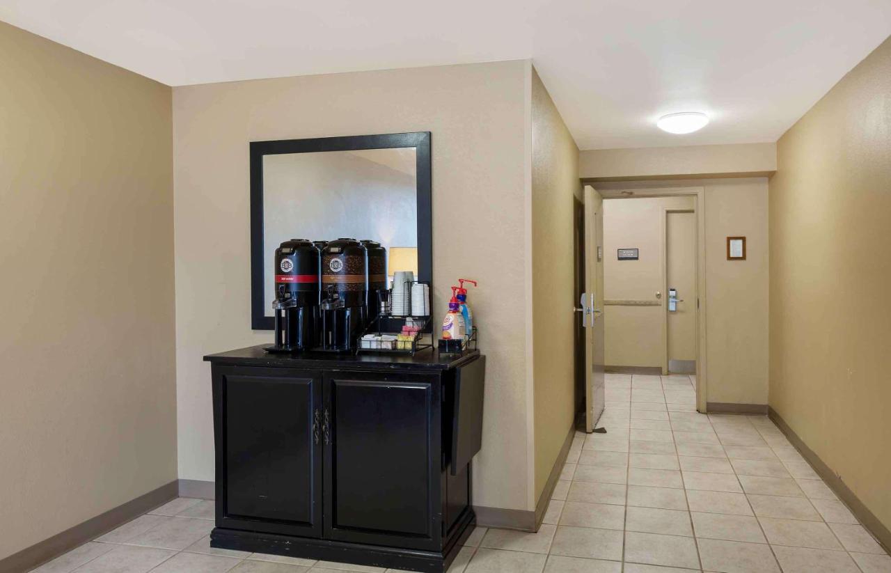 Suburban Studios Copley Akron West מראה חיצוני תמונה