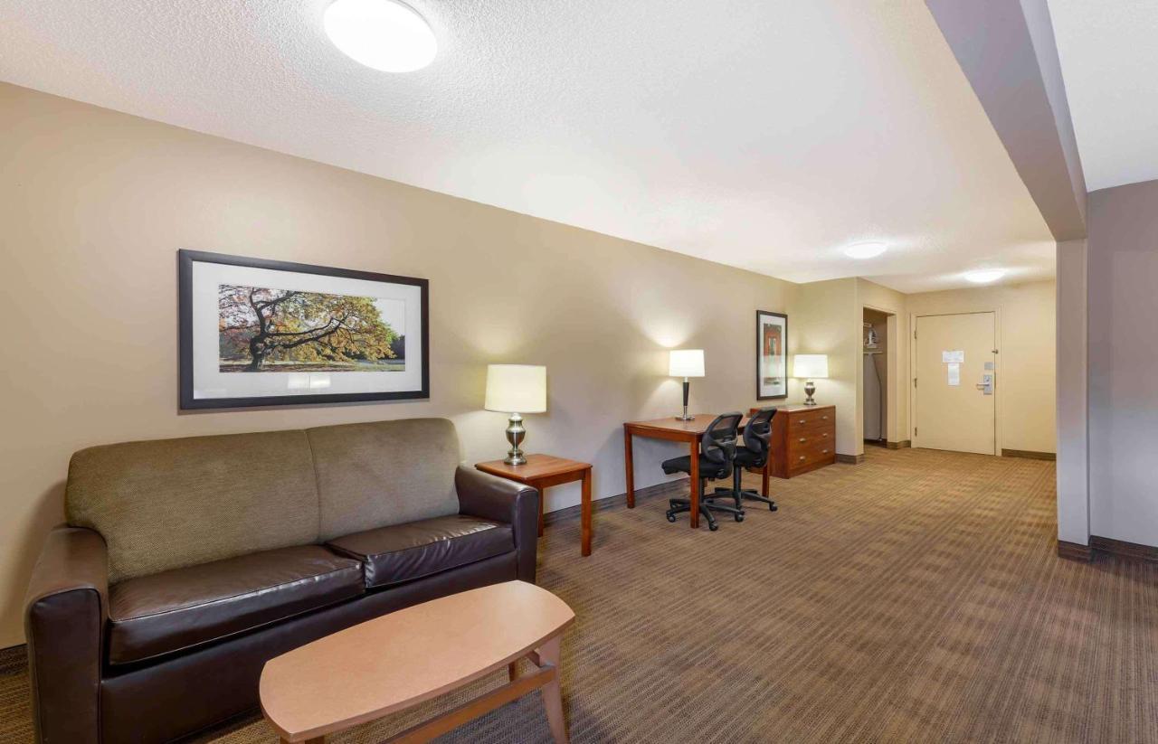 Suburban Studios Copley Akron West מראה חיצוני תמונה