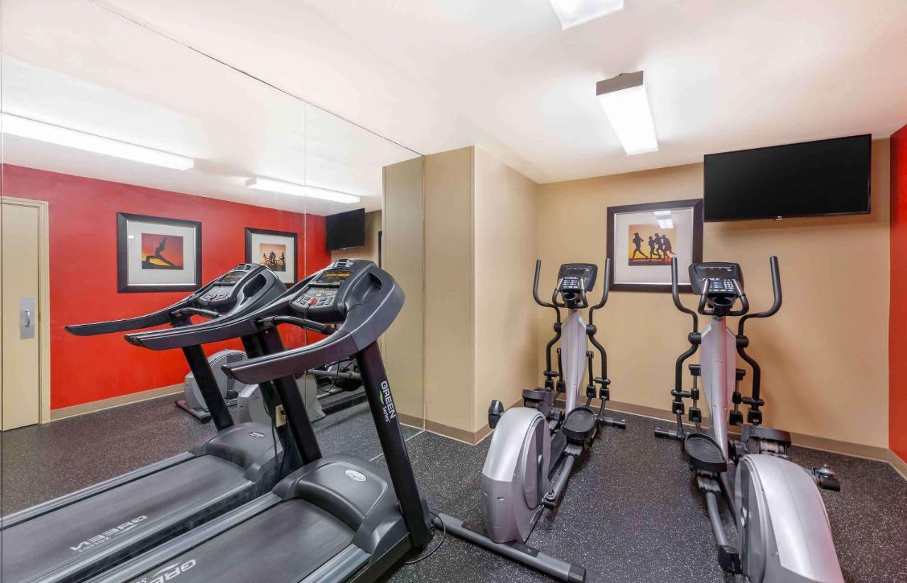 Suburban Studios Copley Akron West מראה חיצוני תמונה