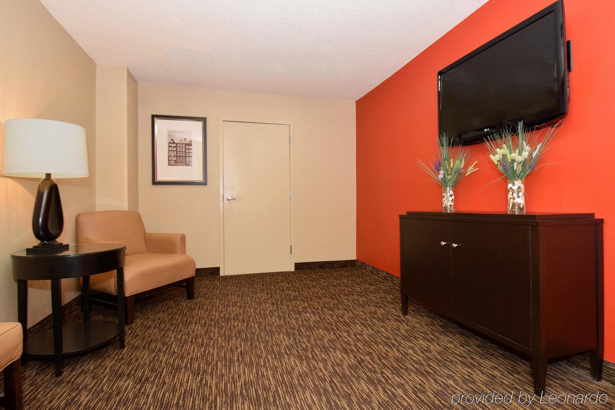 Suburban Studios Copley Akron West מראה חיצוני תמונה