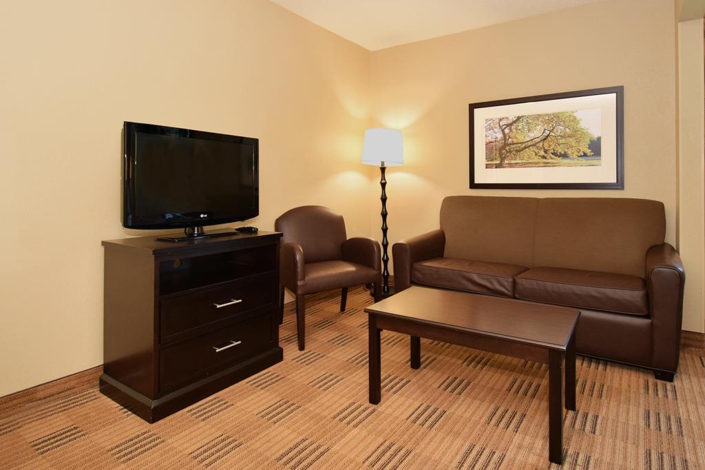 Suburban Studios Copley Akron West מראה חיצוני תמונה