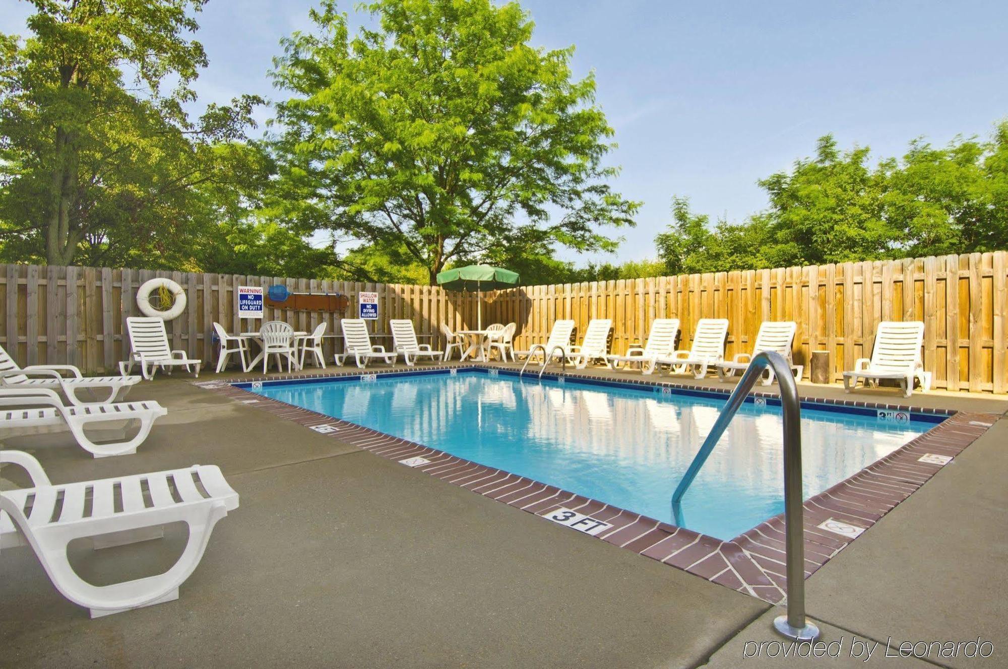 Suburban Studios Copley Akron West מראה חיצוני תמונה